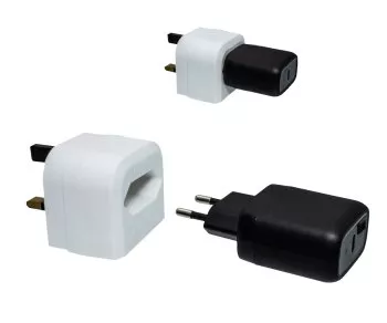 Power adapter EU mains adapter to UK type G plug, 3A, white