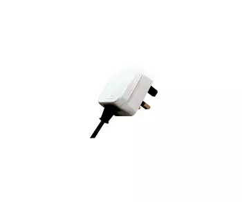 Stromadapter EU Buchse auf UK Typ G Stecker, 3A, verschraubt, weiß