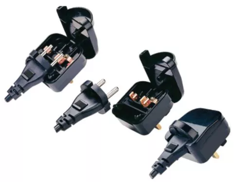 Power adapter CEE 7/17 socket to UK type G plug, 5A, screwed, black