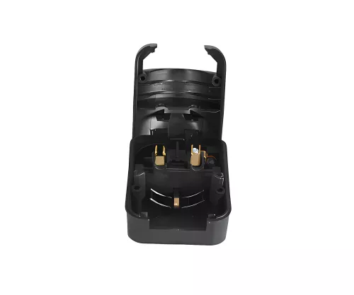 Stromadapter CEE 7/3 Buchse auf UK Typ G Stecker, 5A, verschraubt, schwarz